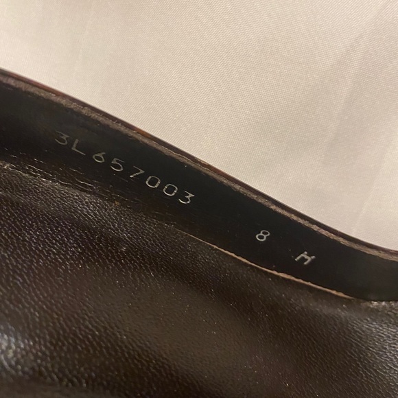 Stuart Weitzman, ‘Linda’ peep toe pumps. Size 8. - Picture 6 of 7